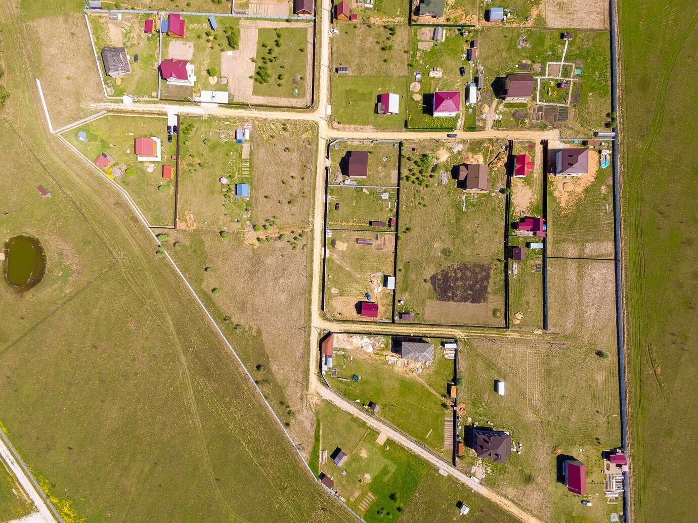 Vacant Land vs. Developed Property: Which is the Better Investment?