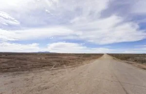 0.25 Acre RV & Earthship Friendly Lot Just Minutes From Taos