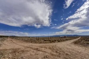0.25 Acre RV & Earthship Friendly Lot Just Minutes From Taos