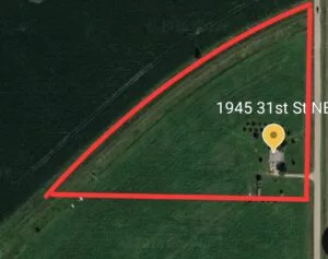 9.1 Acres 3 bedroom 2 bath house with new upgraded downstairs peaceful and quiet