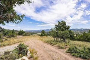 RARE 10-ACRE RETREAT IN STUNNING SOUTHERN UTAH – 1830 W Silverado Ridge, Alton, UT 84710
