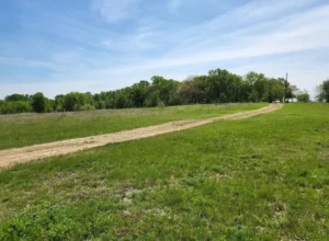 22 Acres